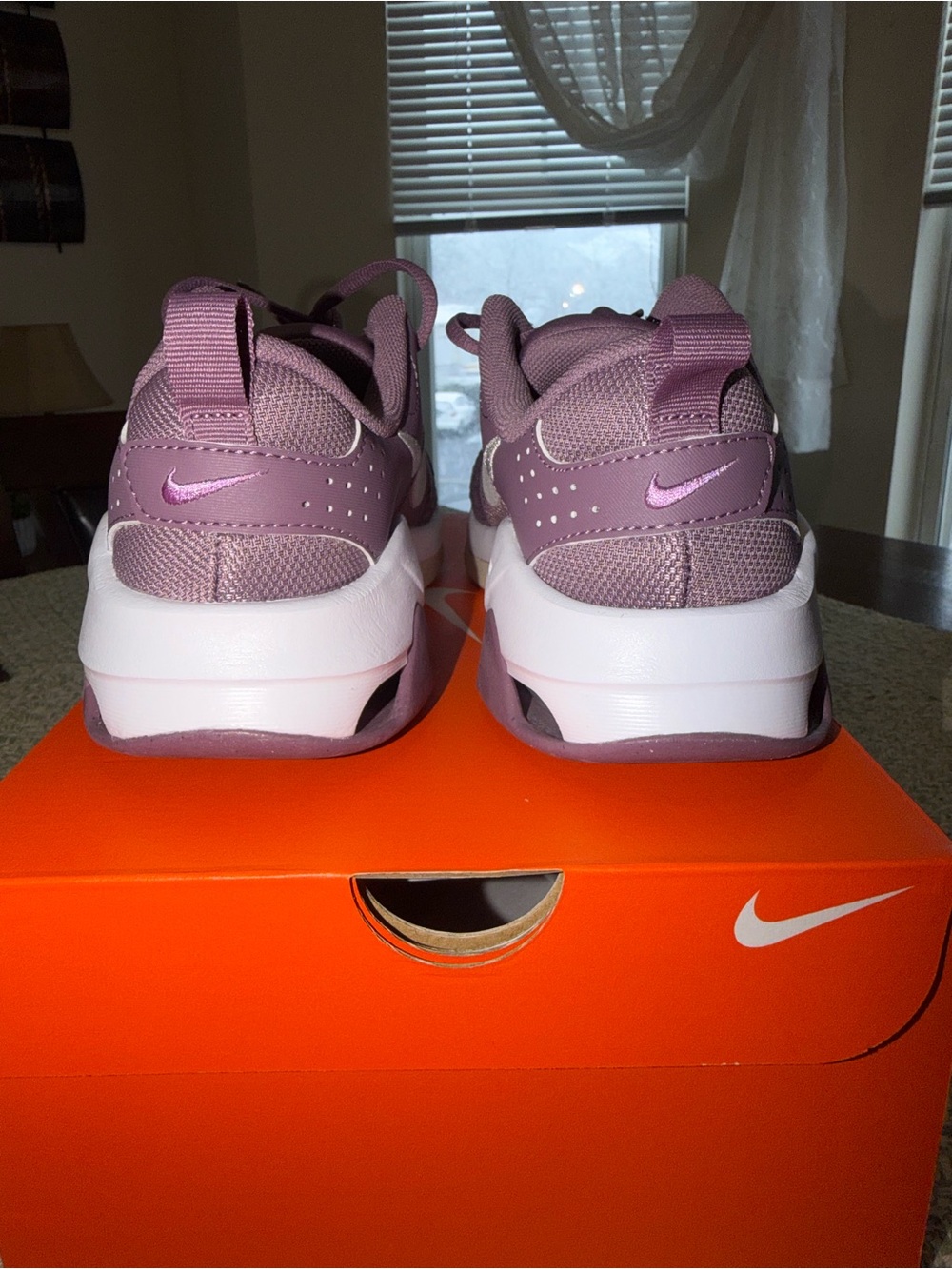Nike women’s Zoom Bella 6 Lavender Athletic Sneakers size 8.5 new!! - Picture 7 of 10